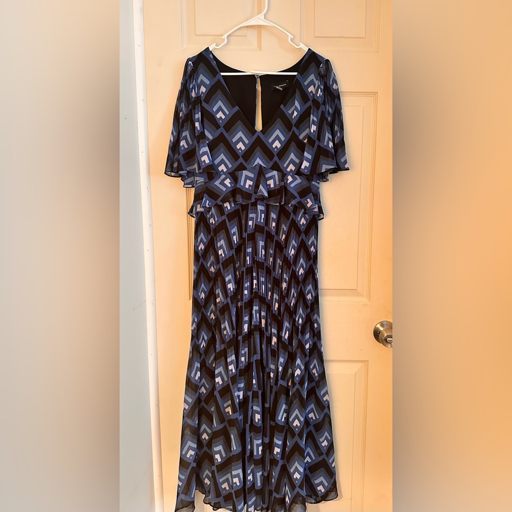 Club Monaco pleated blue dress - Size US 2